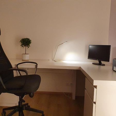 Over The River Apartment Тарту Екстер'єр фото